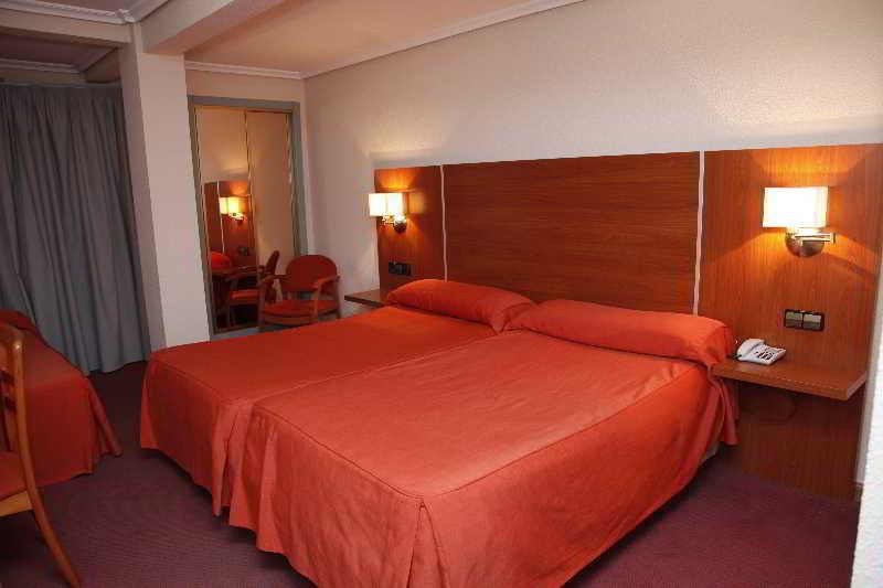 Hotel Mari Carmen Guadix Exterior photo